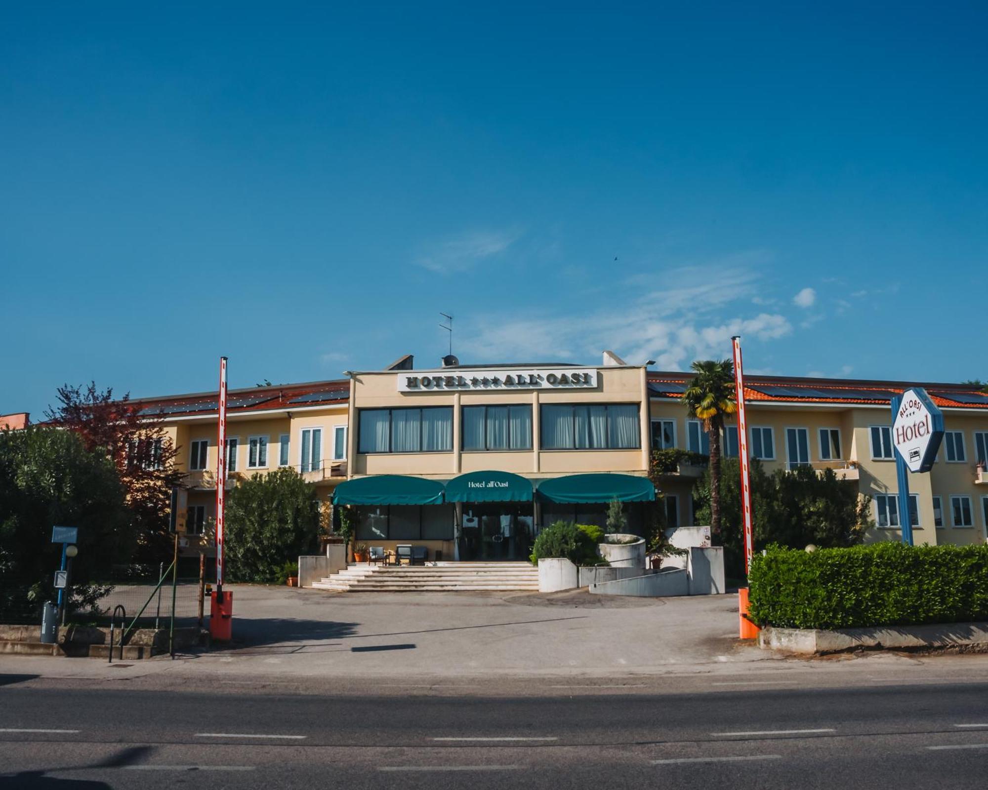 Hotel All'Oasi Paese Exterior foto